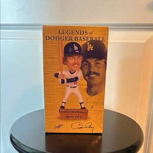 Dodgers Baseball Bobblehead with Orange Packaging Ron Cey